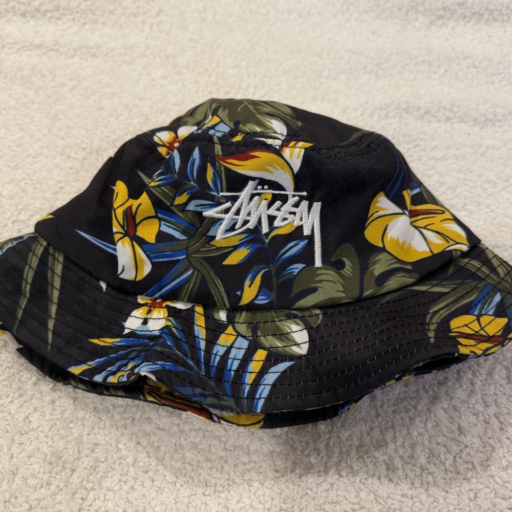 Stussy Floral Bucket Hat